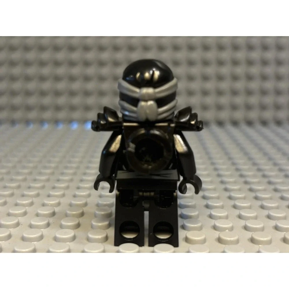 LEGO Ninjago Cole Minifigure Stone Armor Black Ninja with Shoulder Pads njo093